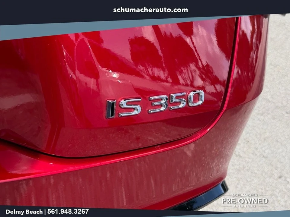 2024 Lexus IS 3rd Gen - Image 17 of 31