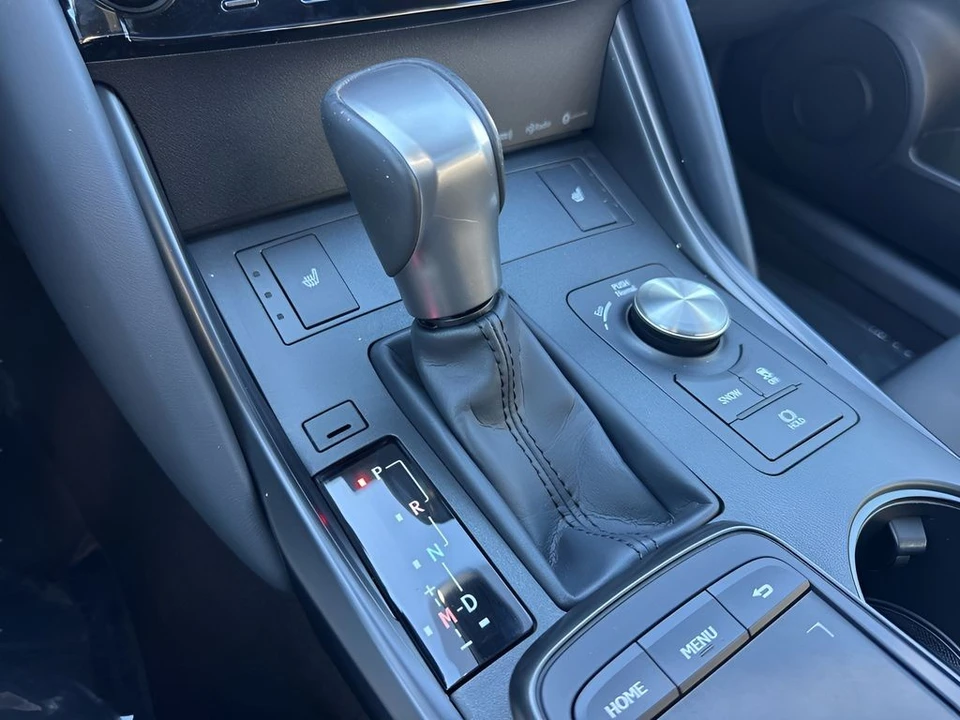 2024 Lexus IS 3rd Gen - Image 17 of 21