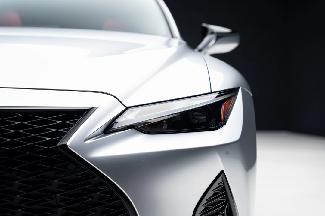 2024 Lexus IS 3rd Gen - Image 9 of 12
