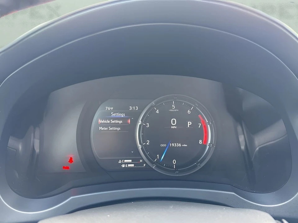 2024 Lexus IS 3rd Gen - Image 24 of 31