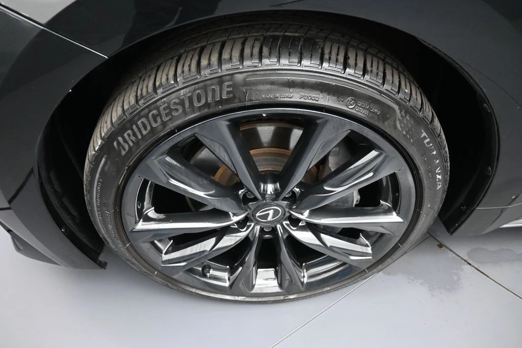 2024 Lexus IS 3rd Gen - Image 14 of 31