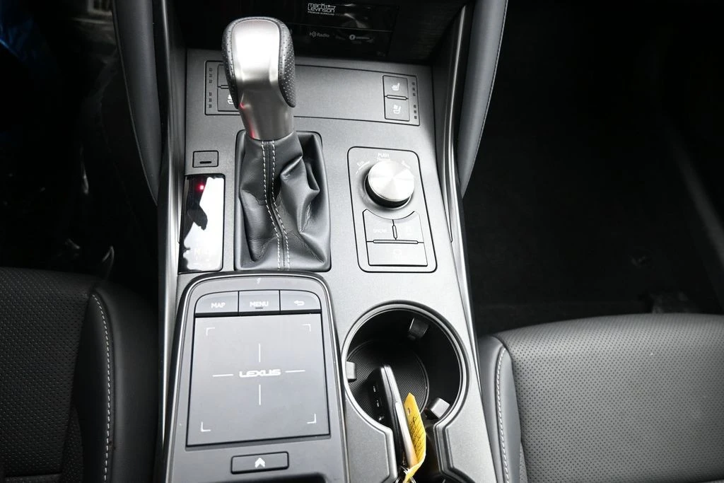 2024 Lexus IS 3rd Gen - Image 17 of 31