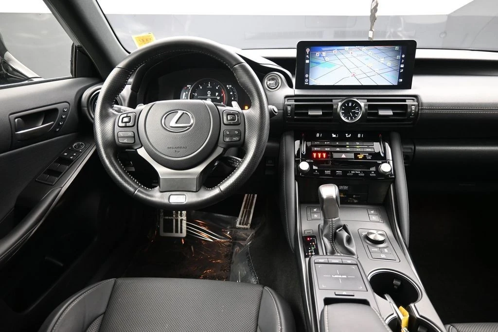 2024 Lexus IS 3rd Gen - Image 21 of 31