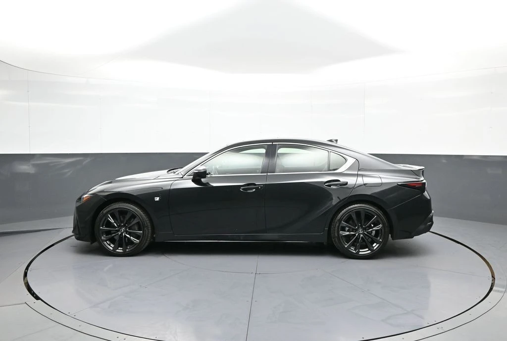 2024 Lexus IS 3rd Gen - Image 9 of 31