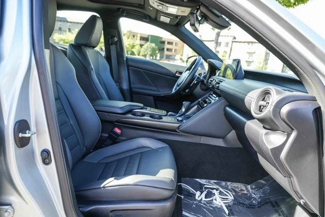 2024 Lexus IS 3rd Gen - Image 16 of 31