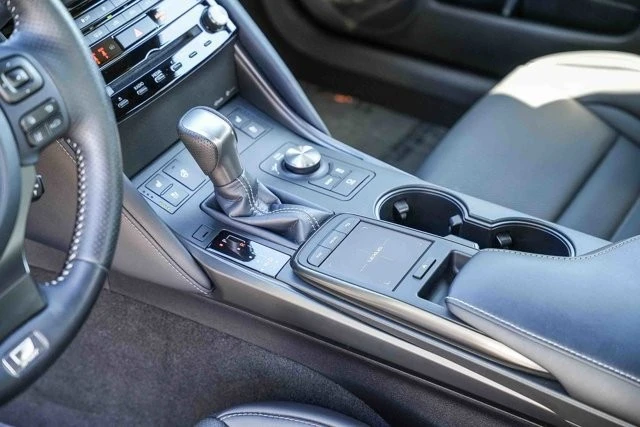 2024 Lexus IS 3rd Gen - Image 21 of 31