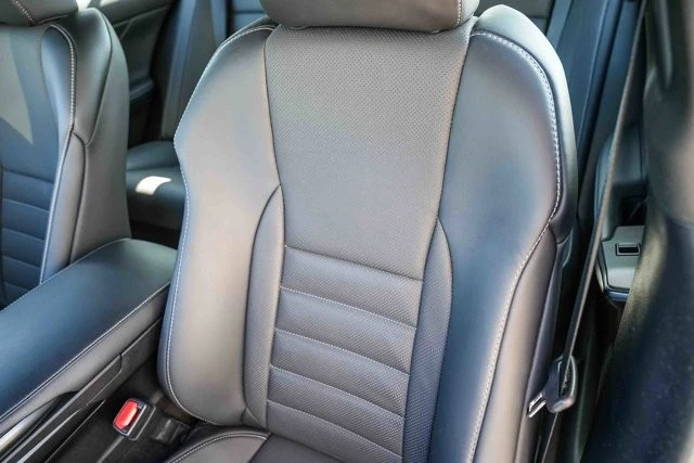 2024 Lexus IS 3rd Gen - Image 24 of 31