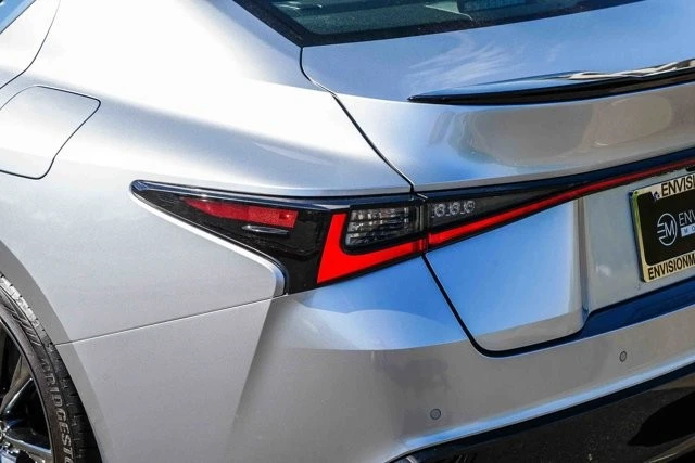 2024 Lexus IS 3rd Gen - Image 11 of 31