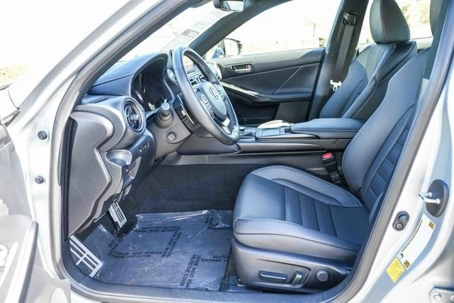 2024 Lexus IS 3rd Gen - Image 17 of 31