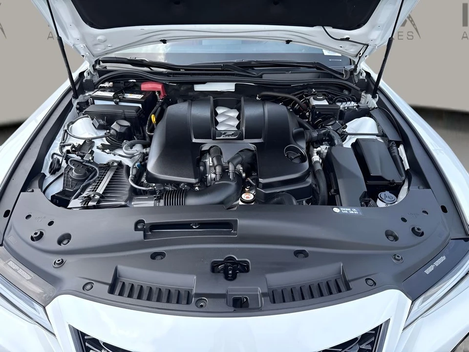 2024 Lexus IS 3rd Gen - Image 16 of 31