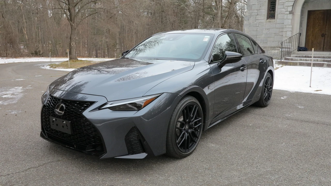2024 Lexus IS 3rd Gen - Image 6 of 31