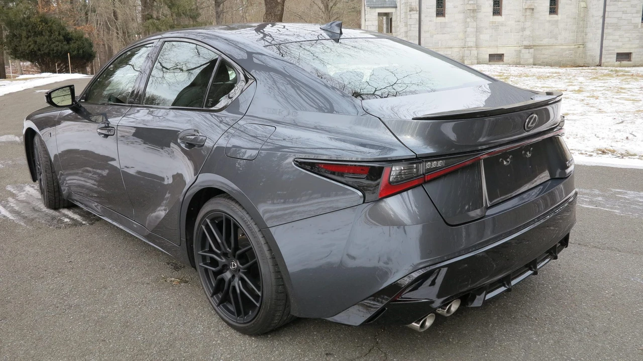2024 Lexus IS 3rd Gen - Image 13 of 31