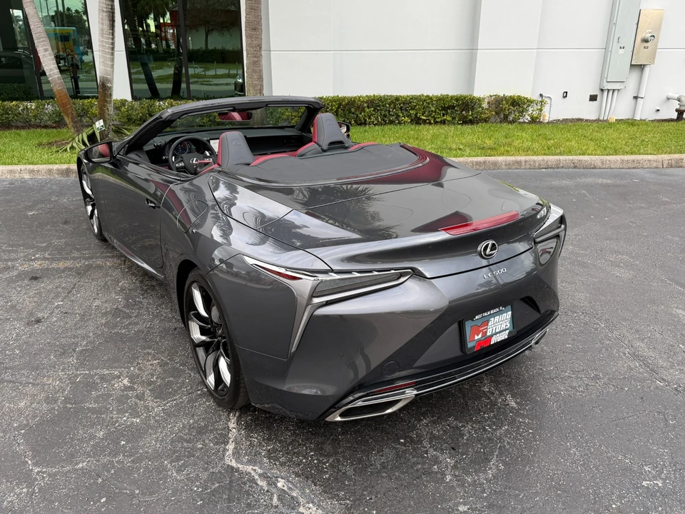 2024 Lexus LC - Image 19 of 21