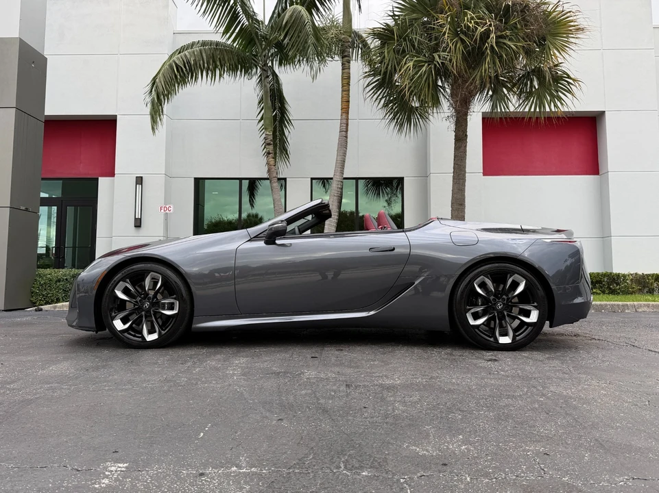 2024 Lexus LC - Image 16 of 21