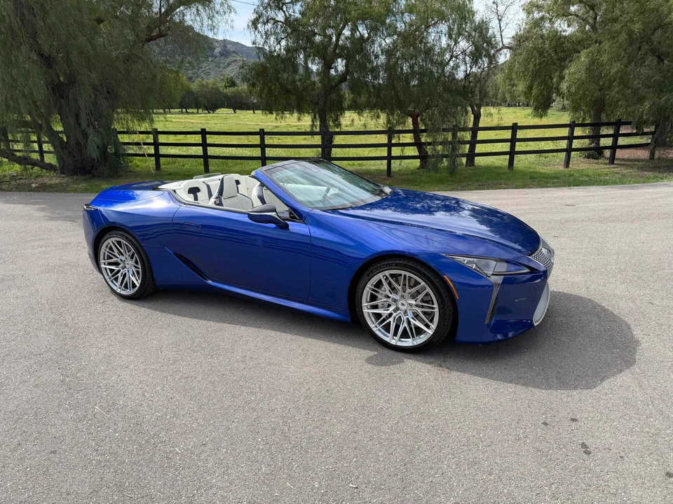 2024 Lexus LC - Image 31 of 31
