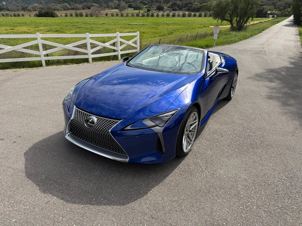 2024 Lexus LC - Image 7 of 31