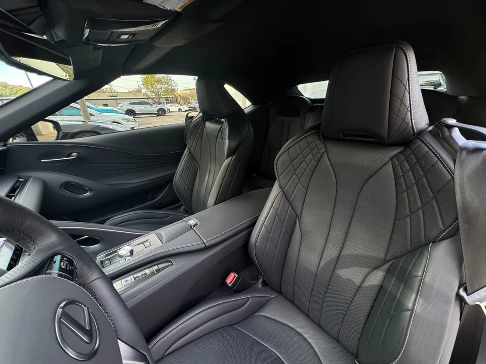2024 Lexus LC - Image 11 of 12