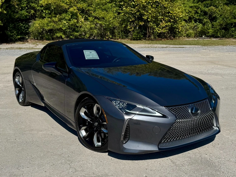 2024 Lexus LC - Image 9 of 12