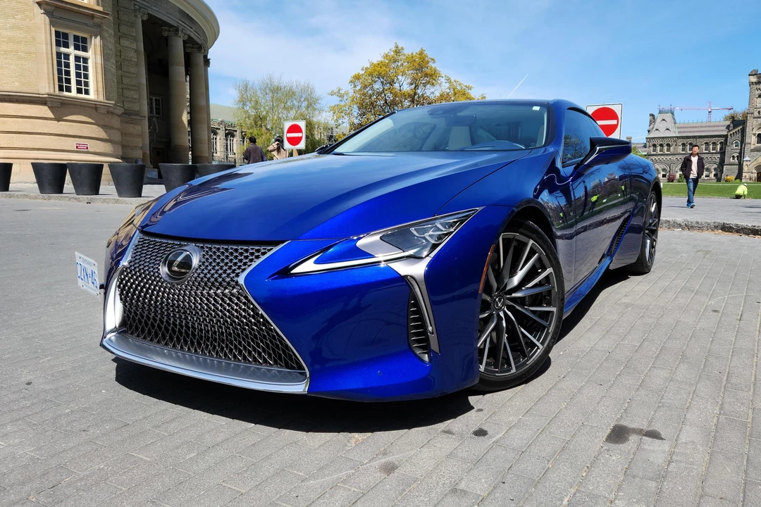 2024 Lexus LC - Image 8 of 31