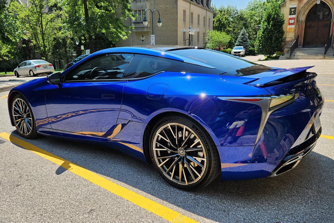 2024 Lexus LC - Image 14 of 31