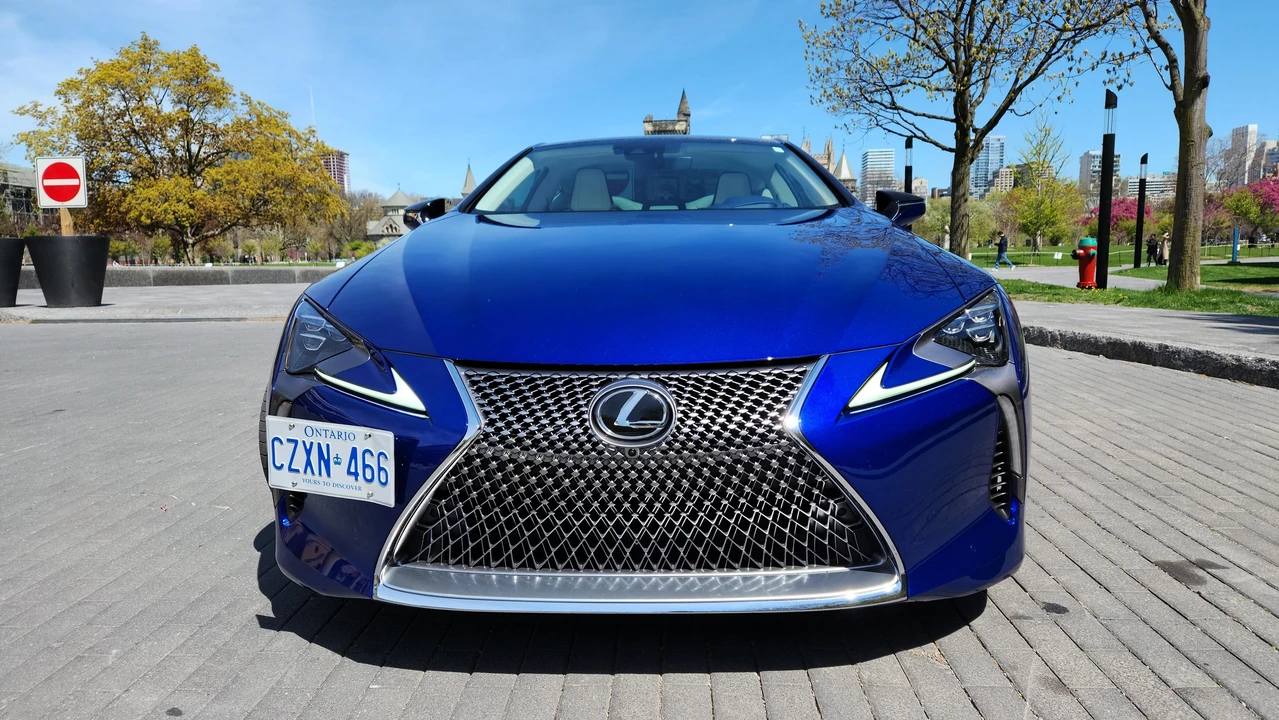 2024 Lexus LC - Image 7 of 31