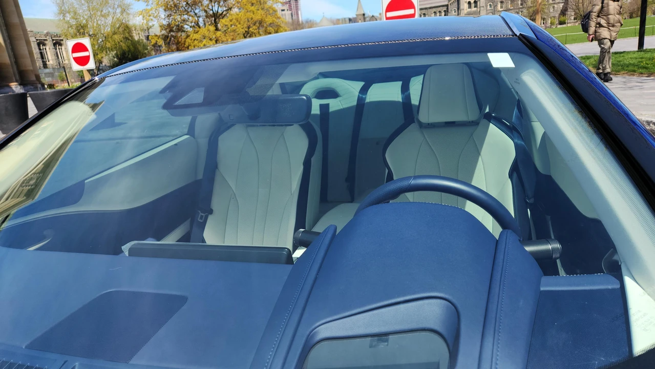 2024 Lexus LC - Image 28 of 31