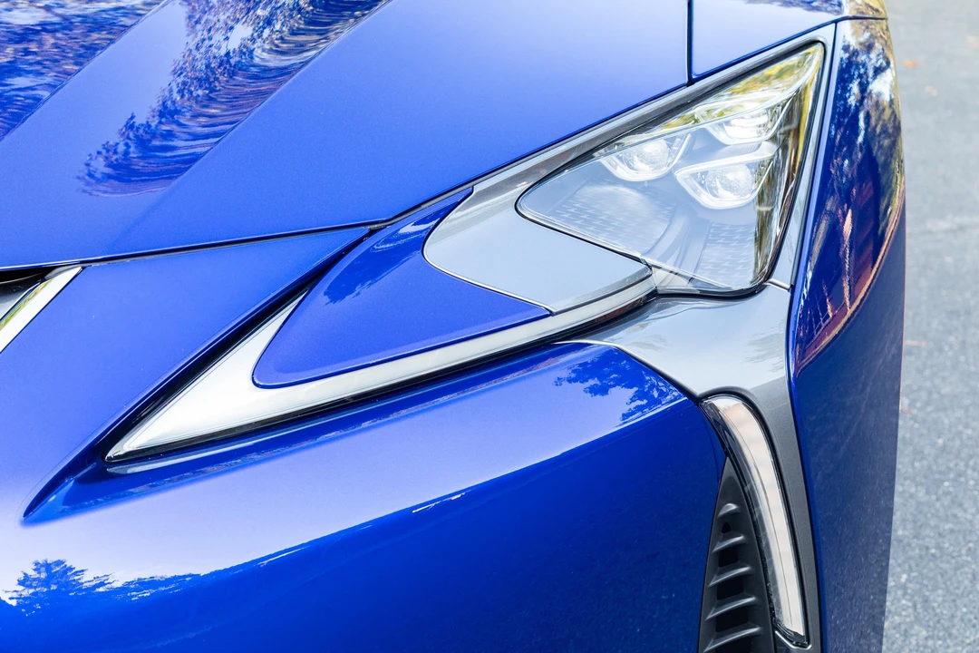 2024 Lexus LC - Image 12 of 31