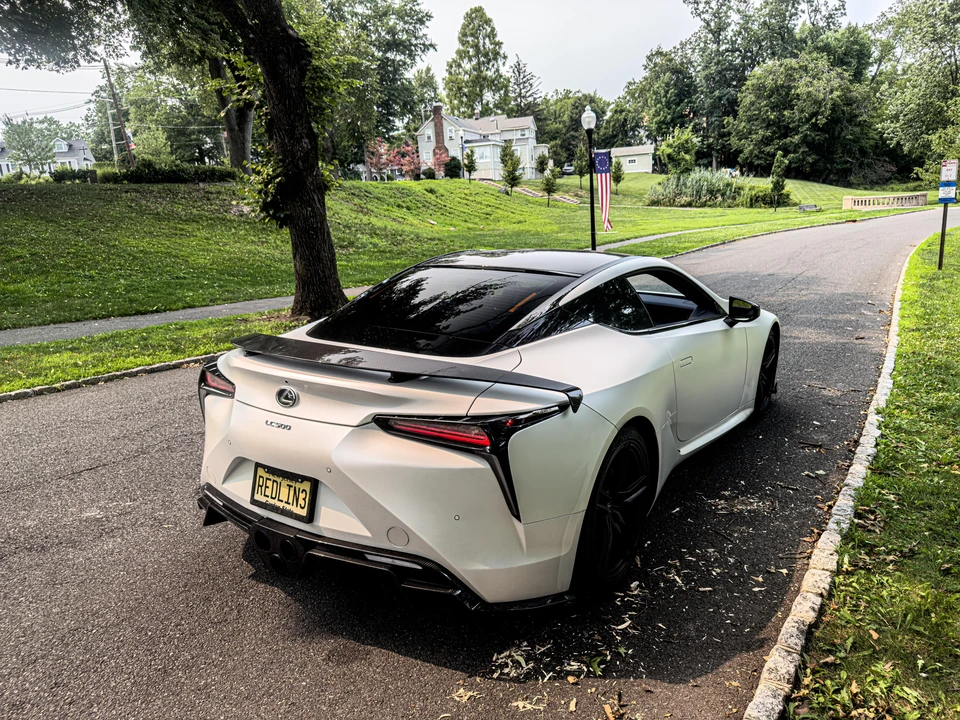 2024 Lexus LC - Image 11 of 31