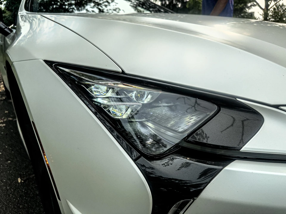 2024 Lexus LC - Image 14 of 31