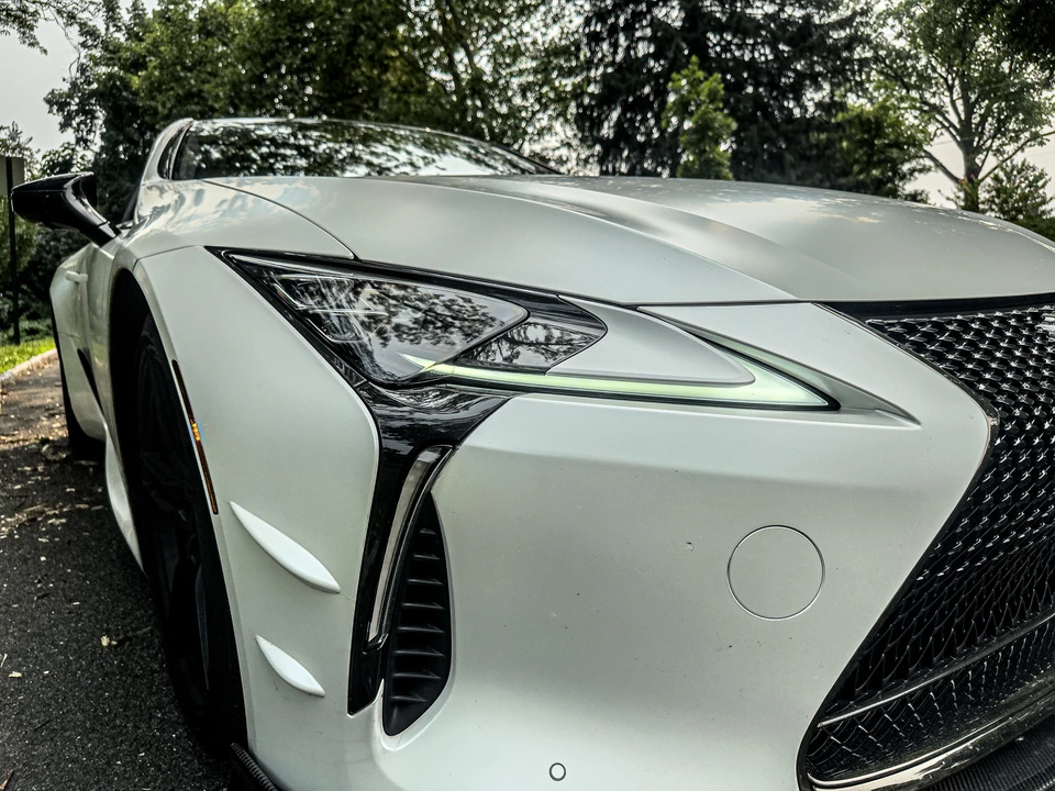 2024 Lexus LC - Image 13 of 31