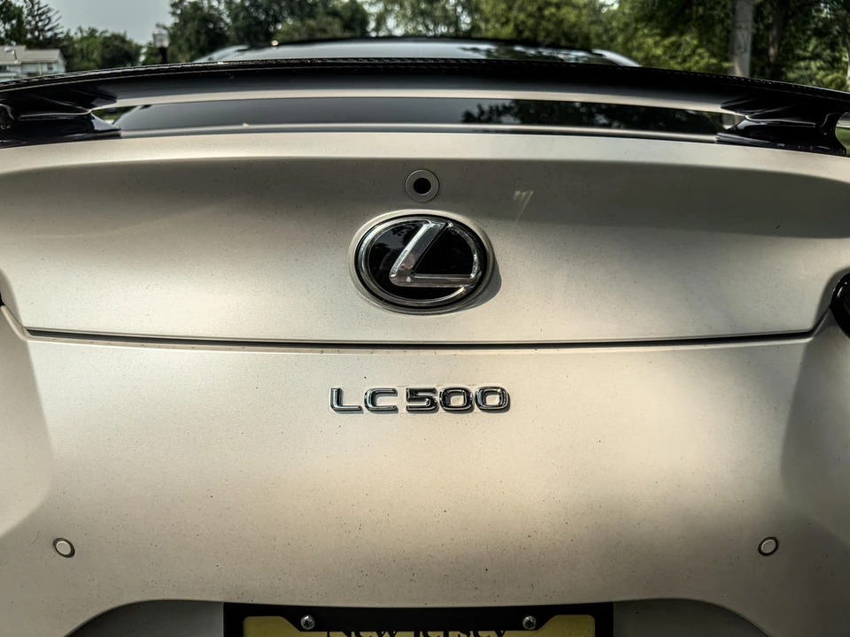 2024 Lexus LC - Image 20 of 31