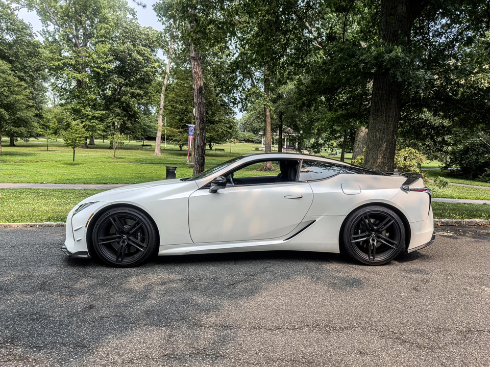 2024 Lexus LC - Image 8 of 31