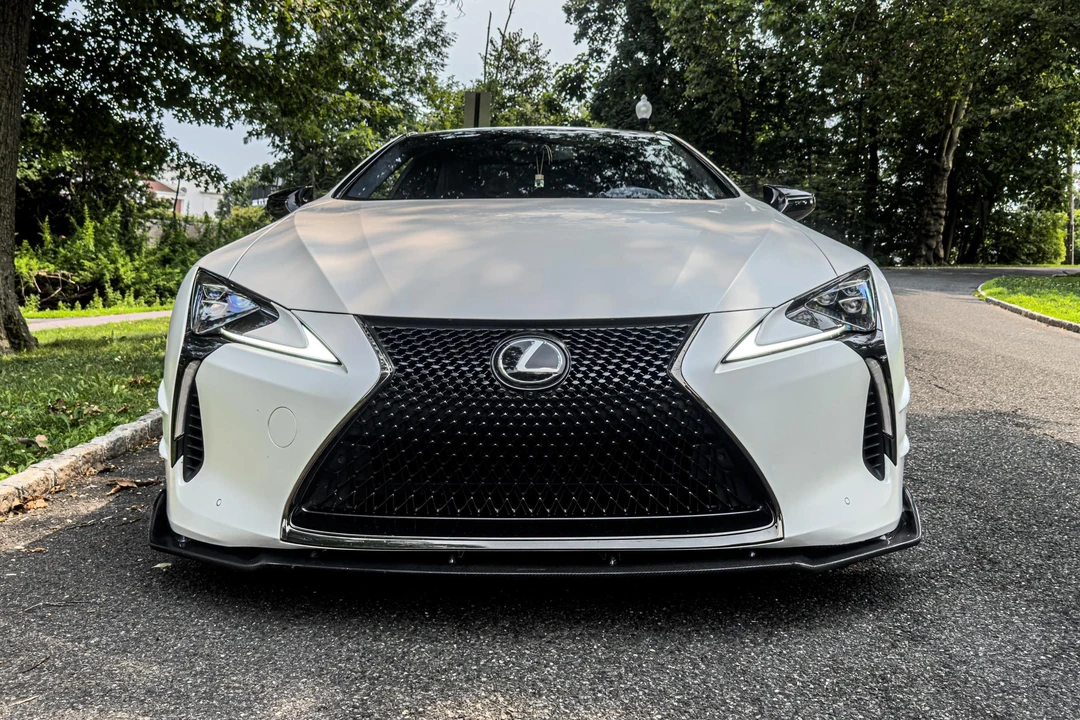 2024 Lexus LC - Image 2 of 31