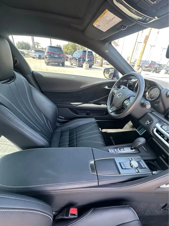 2024 Lexus LC - Image 8 of 10