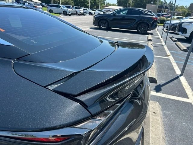 2024 Lexus LC - Image 10 of 11