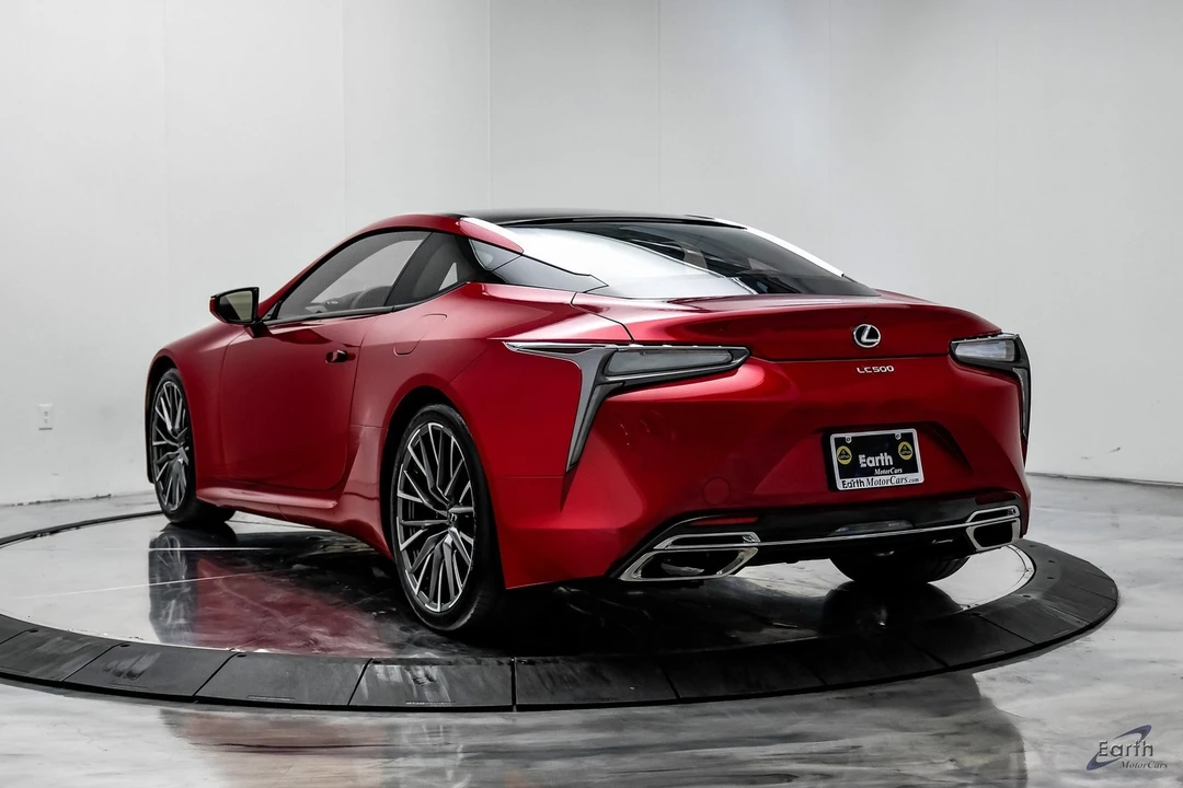2024 Lexus LC - Image 9 of 12