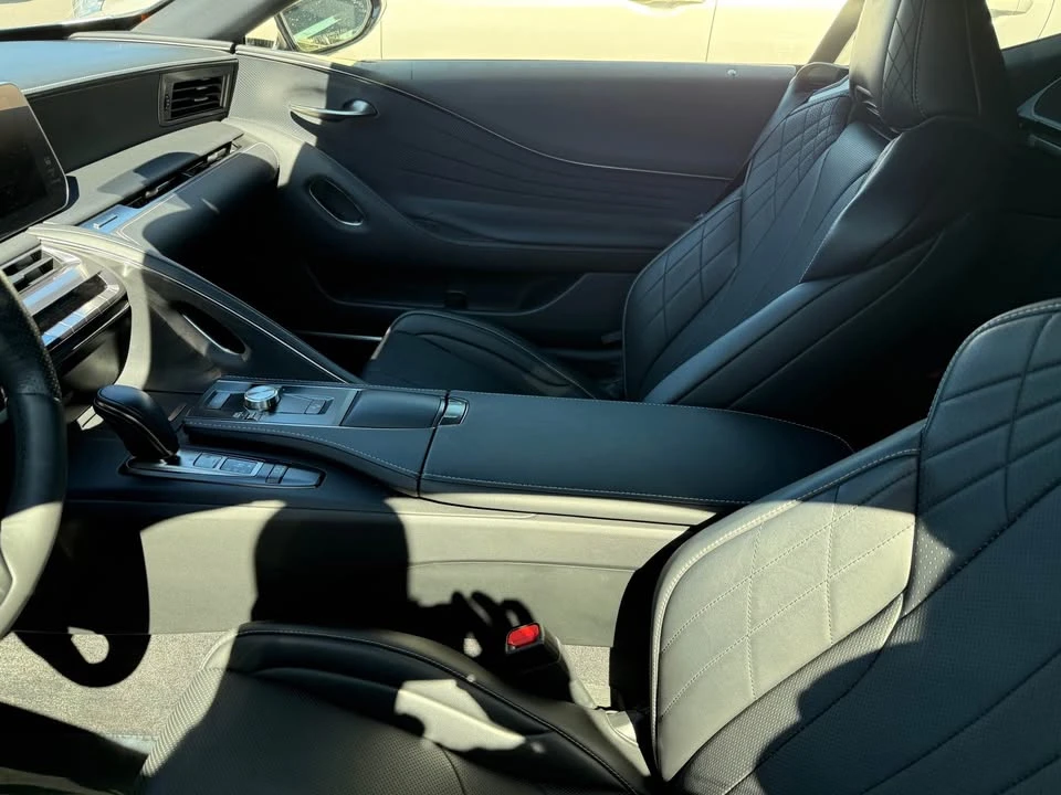 2024 Lexus LC - Image 4 of 4