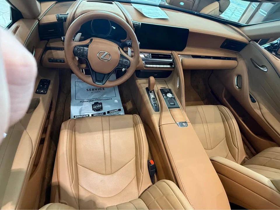2024 Lexus LC - Image 5 of 6