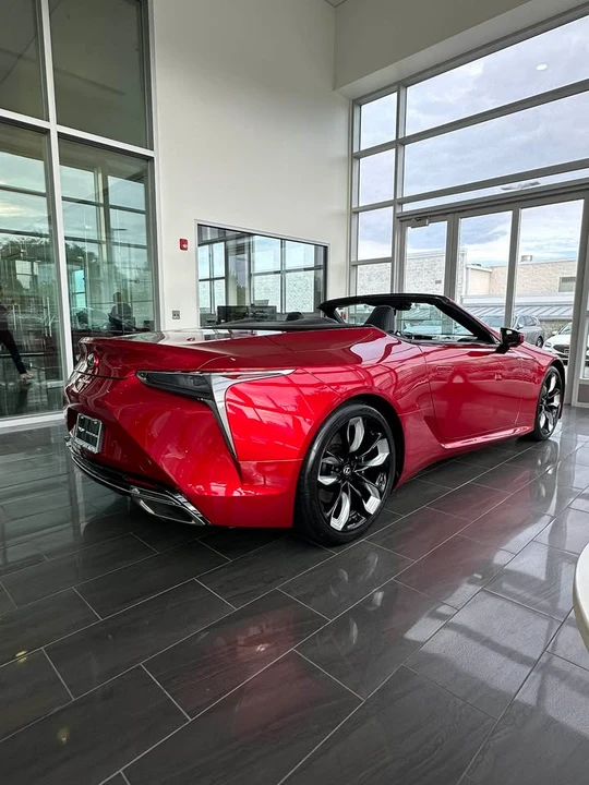 2024 Lexus LC - Image 4 of 7