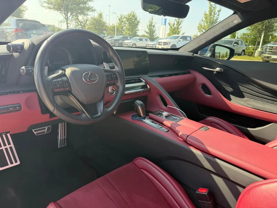 2024 Lexus LC - Image 17 of 19