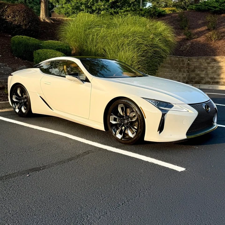 2024 Lexus LC - Image 12 of 20