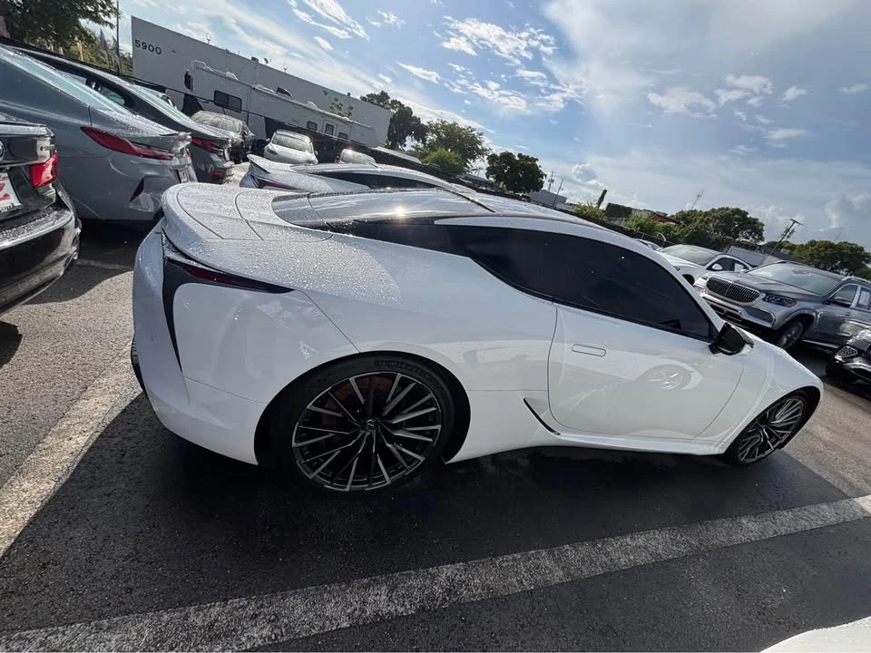 2024 Lexus LC - Image 5 of 6