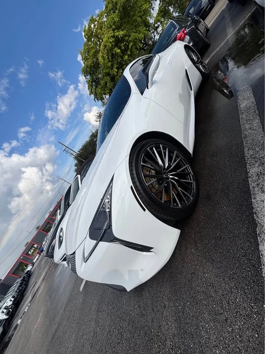 2024 Lexus LC - Image 4 of 6