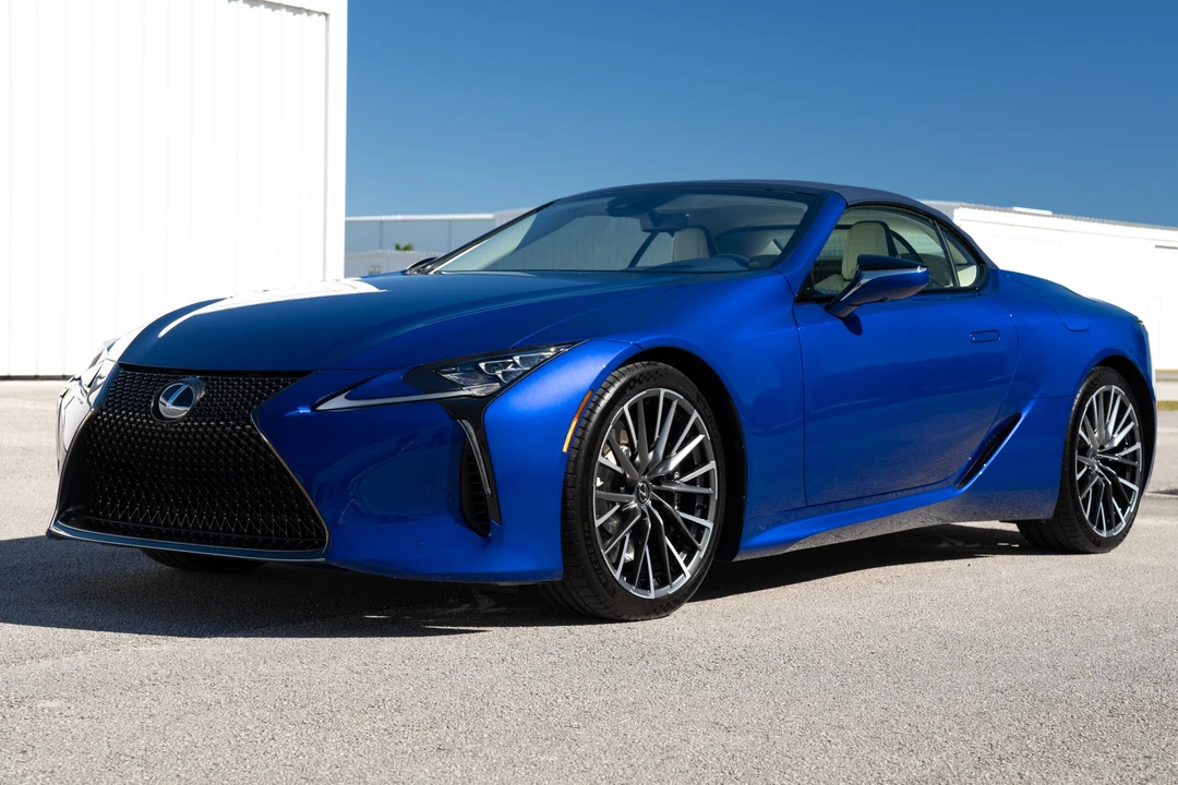 2024 Lexus LC - Image 5 of 31