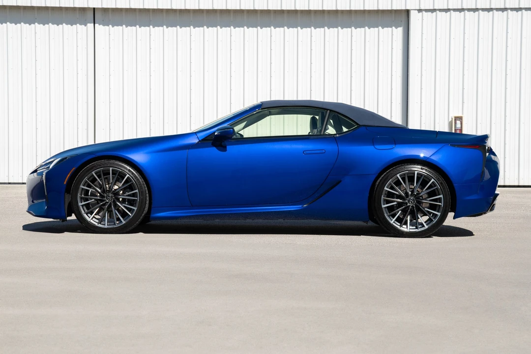 2024 Lexus LC - Image 7 of 31