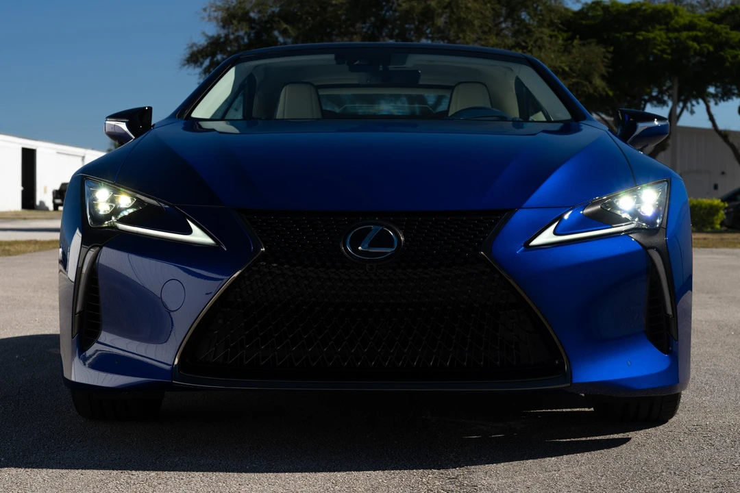 2024 Lexus LC - Image 15 of 31