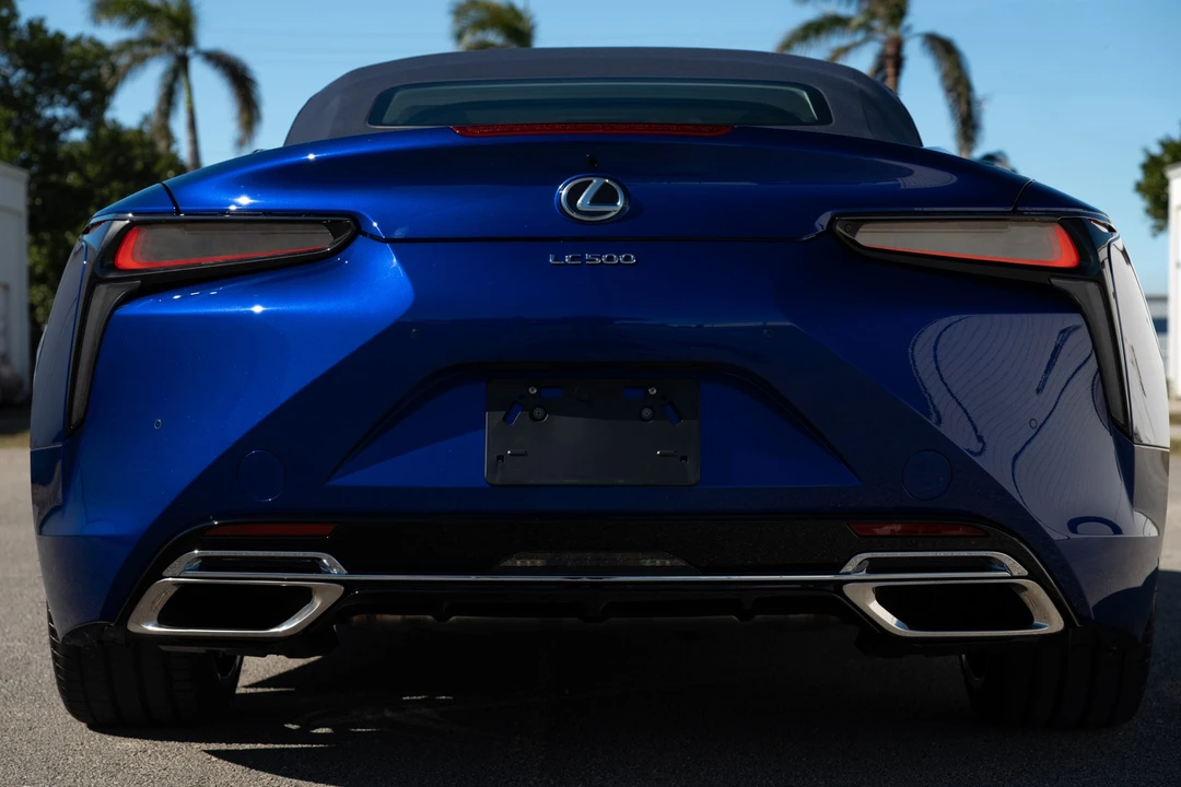 2024 Lexus LC - Image 10 of 31