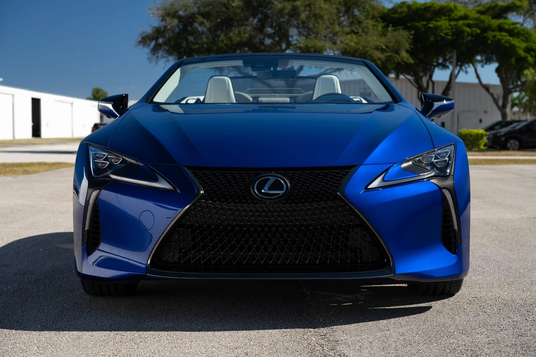 2024 Lexus LC - Image 26 of 31