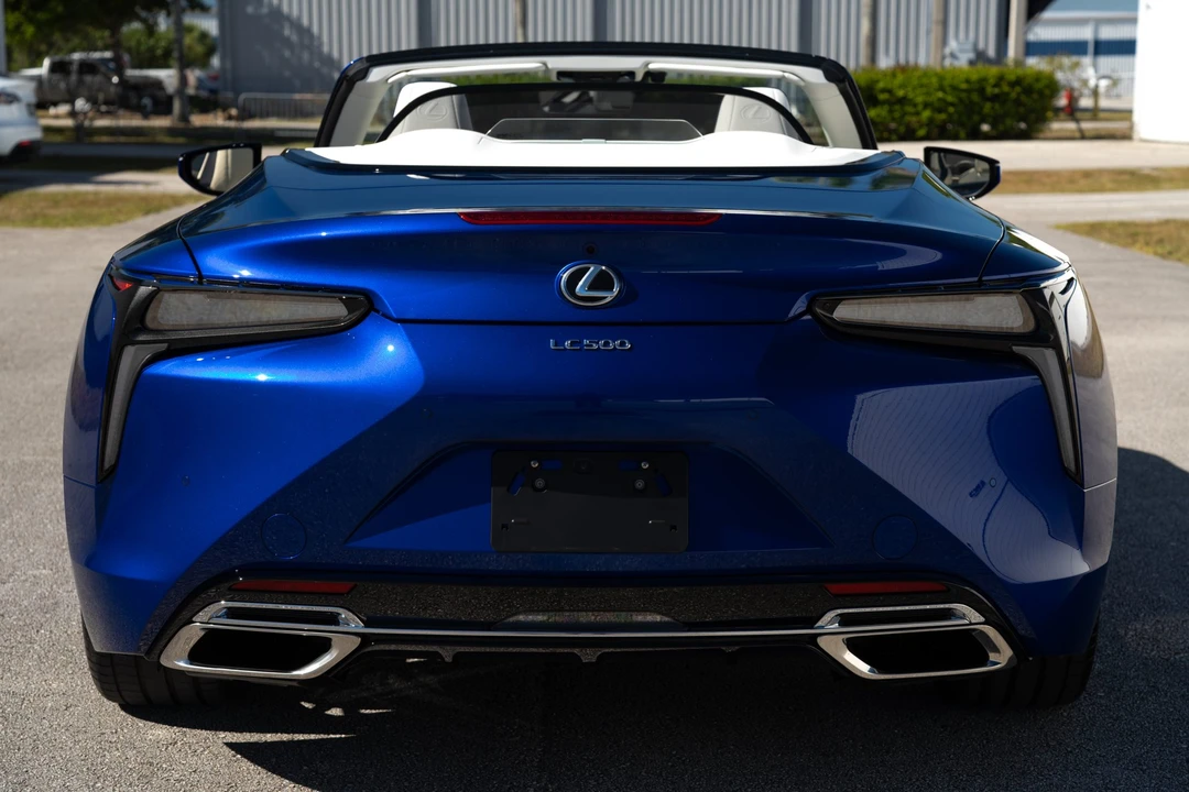 2024 Lexus LC - Image 22 of 31