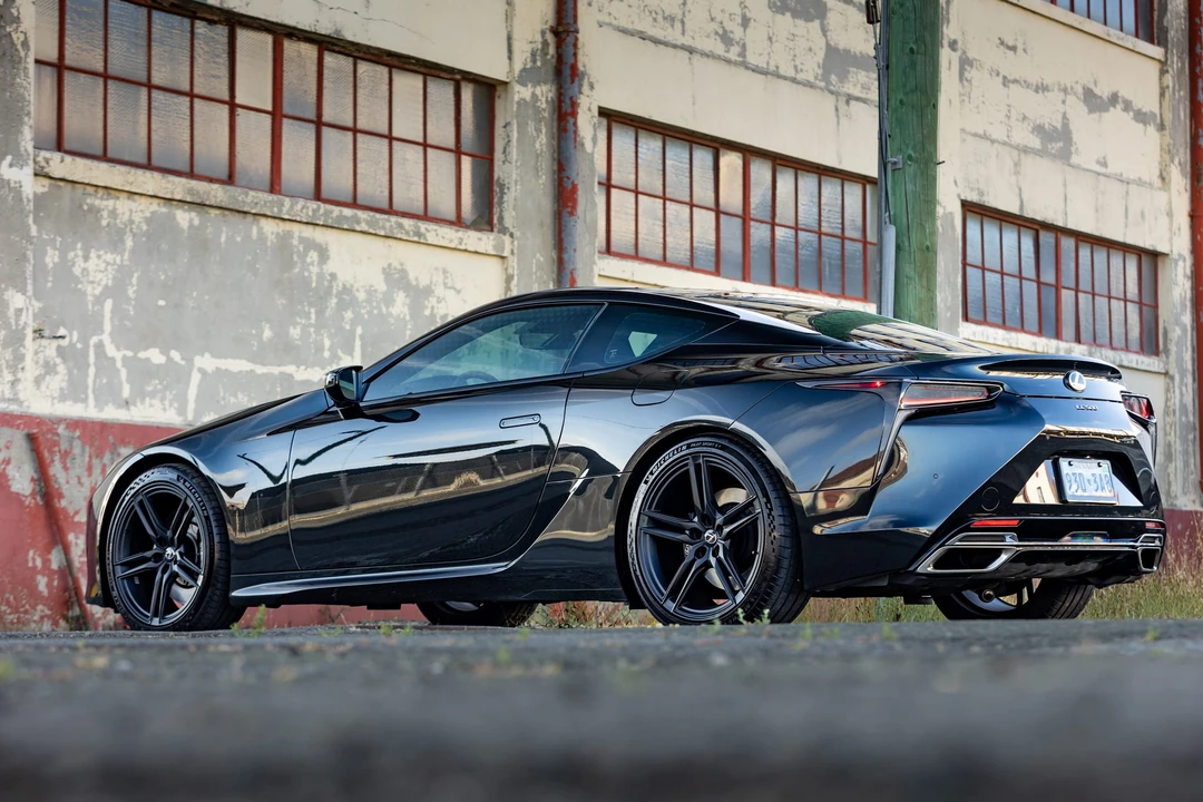 2024 Lexus LC - Image 22 of 31